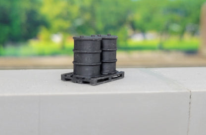 HO Scale - 55 Gal Barrels on Pallet - 5 Pack